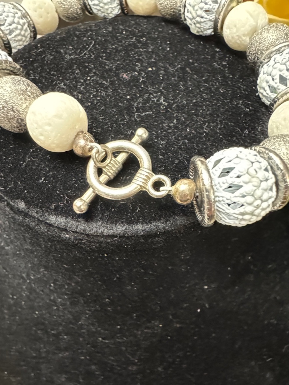Elegant Neutral Beaded Bracelet — White and Silver - Picture 3 of 5